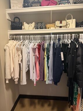 Daily ALO Drops 🤍 Worn Once • 50% Off Retail